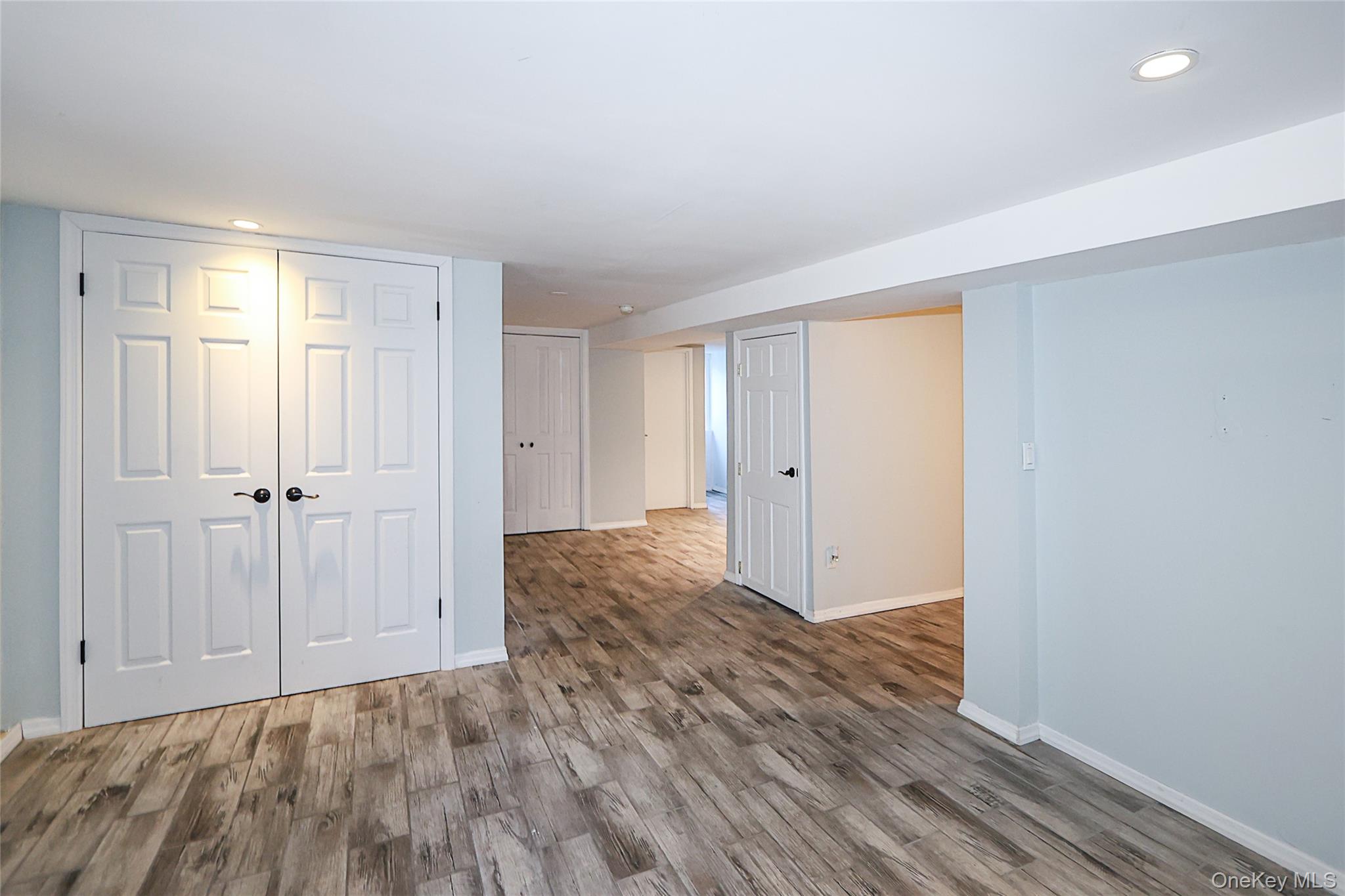 489 Emory Road Mineola, NY 11501 - Photo 19 of 28