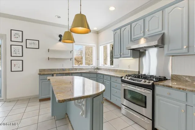 $675,000 | 26 Muterfield Court, Bethlehem, NY 12159