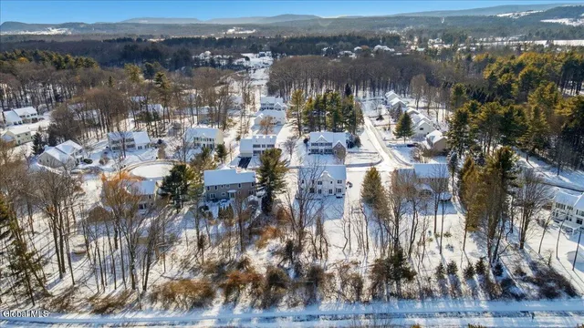 $675,000 | 26 Muterfield Court, Bethlehem, NY 12159