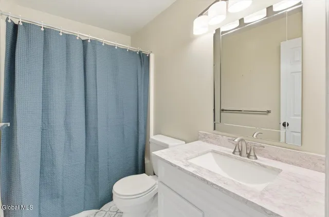 $675,000 | 26 Muterfield Court, Bethlehem, NY 12159