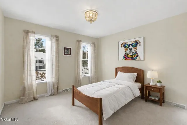 $675,000 | 26 Muterfield Court, Bethlehem, NY 12159