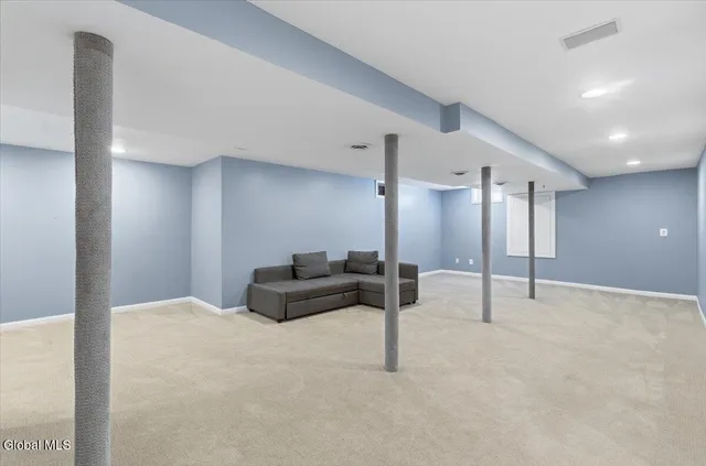 $675,000 | 26 Muterfield Court, Bethlehem, NY 12159