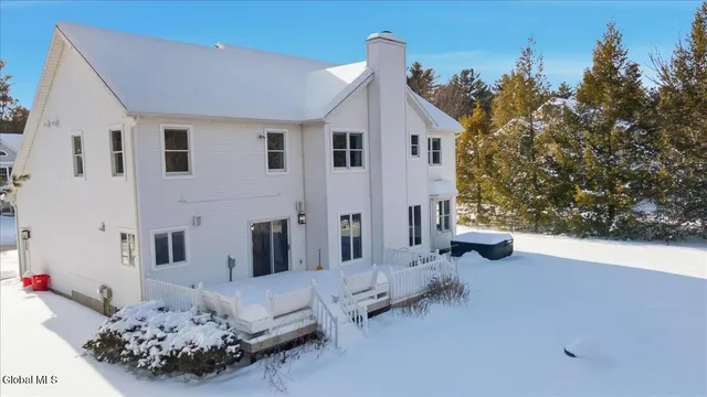 $675,000 | 26 Muterfield Court, Bethlehem, NY 12159