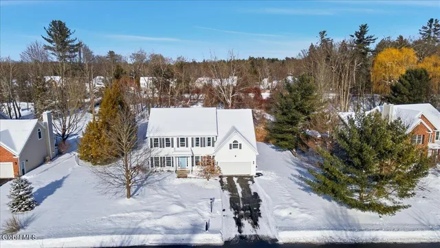 $675,000 | 26 Muterfield Court, Bethlehem, NY 12159