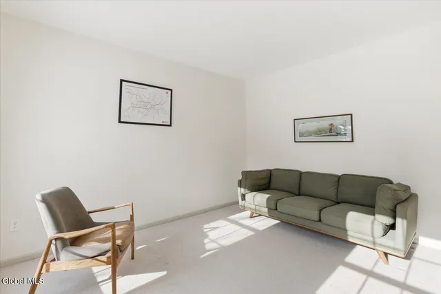 $675,000 | 26 Muterfield Court, Bethlehem, NY 12159