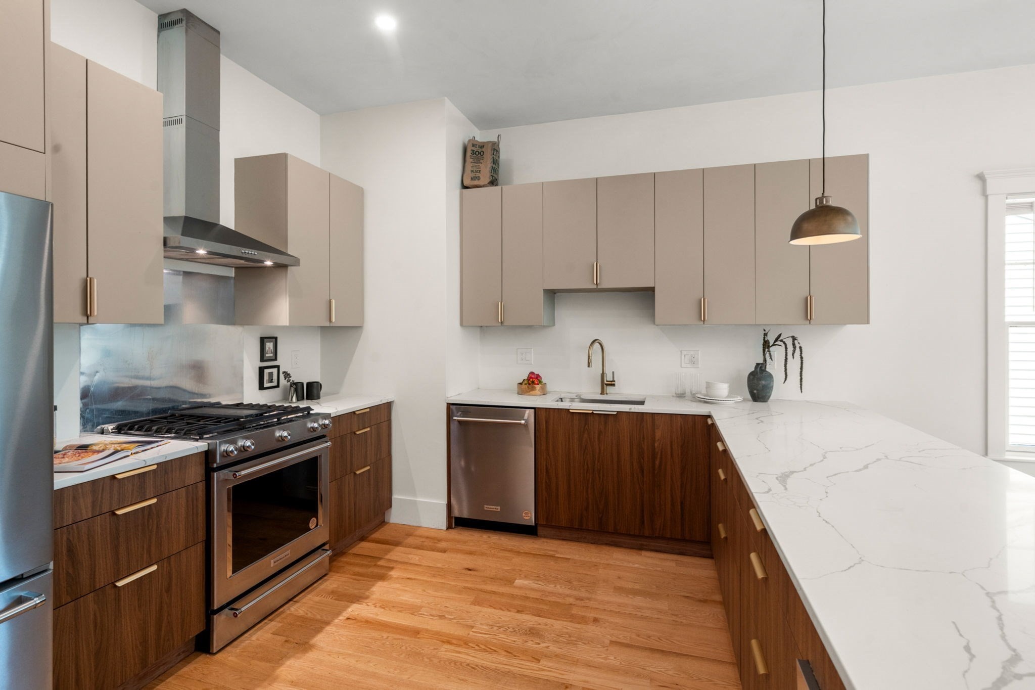 59 Highland Road, Unit 59 Brookline, MA 02445 - Photo 2 of 34 Gallery Image 2