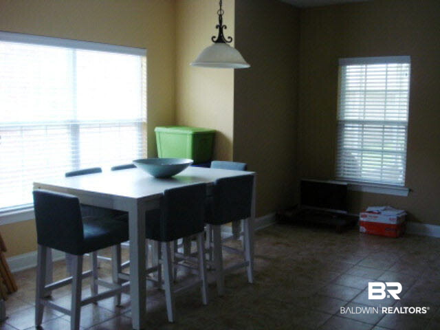 7905 Park Pl Drive Mobile, AL 36608 - Photo 3 of 10 breakfast area