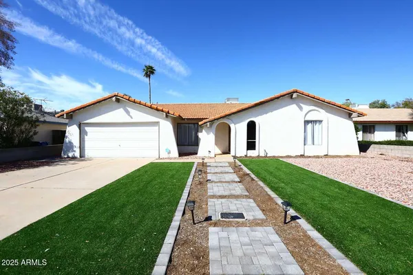 $4,000 | 2634 South Cottonwood Drive, Tempe, AZ 85282