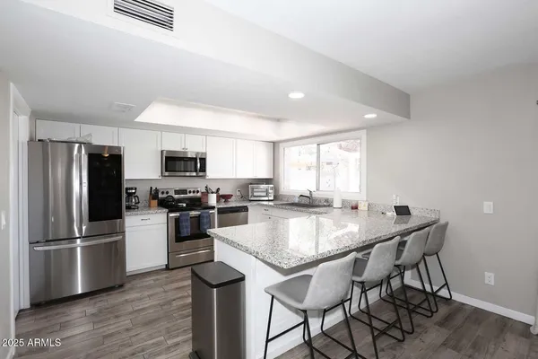 $4,000 | 2634 South Cottonwood Drive, Tempe, AZ 85282