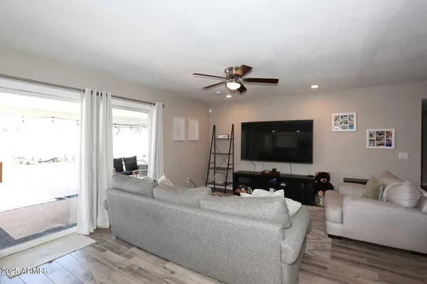 $4,000 | 2634 South Cottonwood Drive, Tempe, AZ 85282