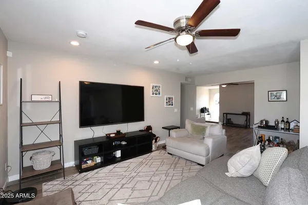 $4,000 | 2634 South Cottonwood Drive, Tempe, AZ 85282