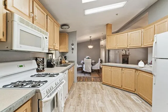 $3,000 | 63275 Argyle Road, King City, CA 93930