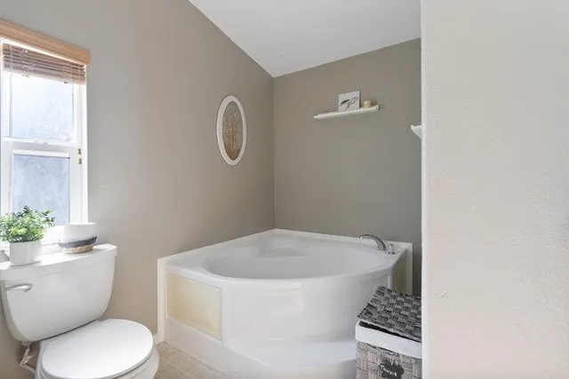 $3,000 | 63275 Argyle Road, King City, CA 93930