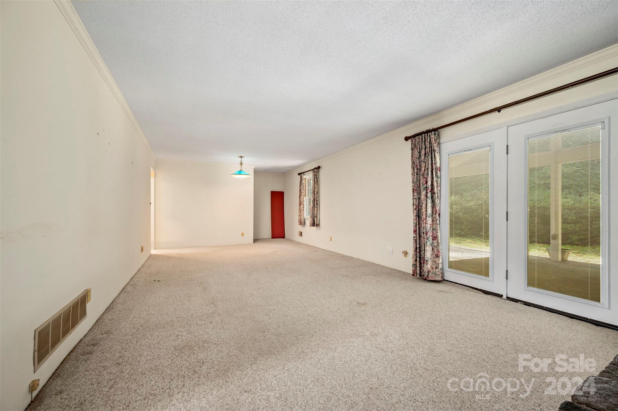 280 Dug Hill Road Landrum, SC 29356 - Photo 9 of 45 a view of empty room with window