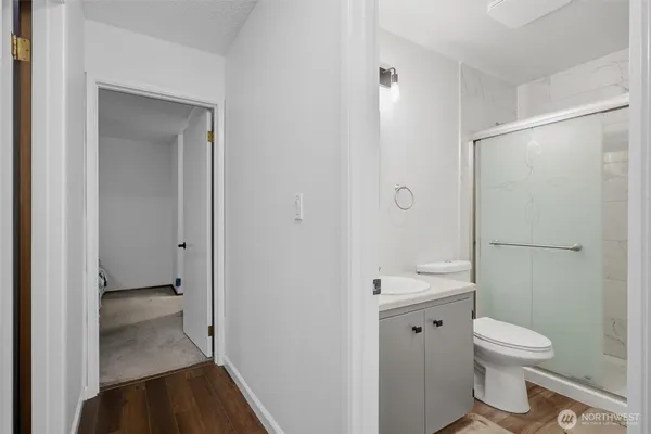 a view of utility room