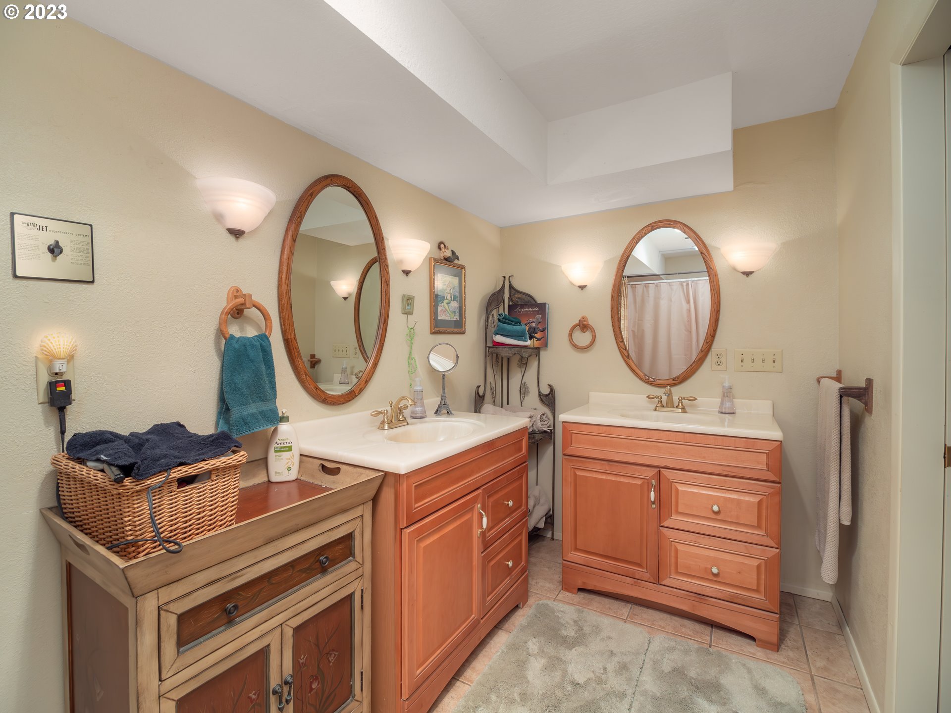 3262 Fisher Road Roseburg, OR 97471 - Photo 20 of 46 Bathroom