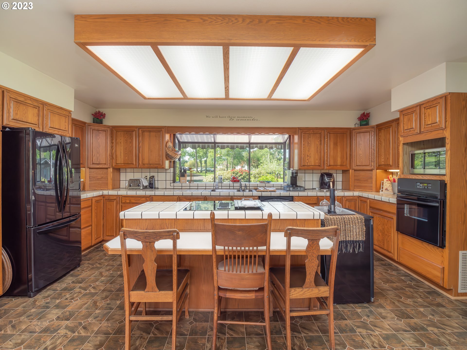 3262 Fisher Road Roseburg, OR 97471 - Photo 10 of 46 Kitchen