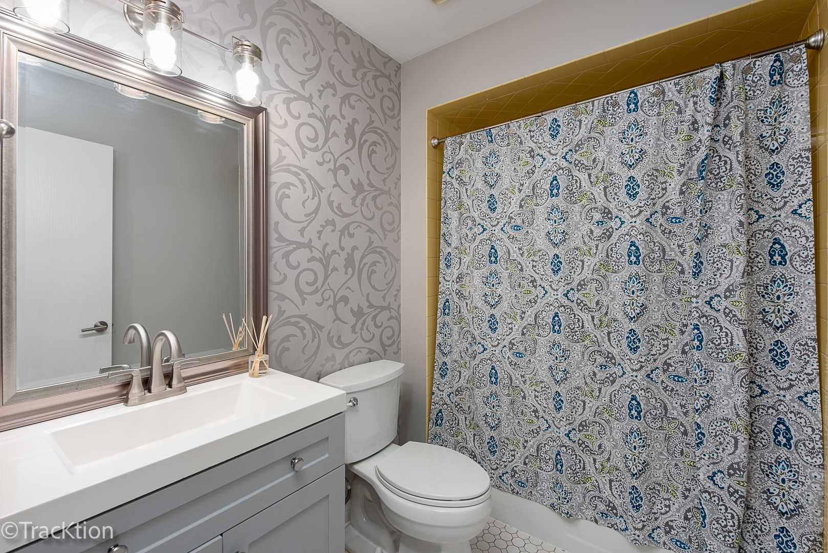 6253 West 63rd Street, Unit 5A Chicago, IL 60621 - Photo 11 of 12