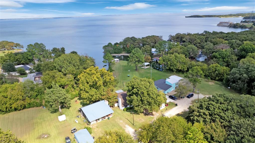 10525 Post Oak Bend Lane Wills Point, TX 75169 - Photo 39 of 40 Aerial overview of property's location featuring a nearby body of water and nearby suburban area