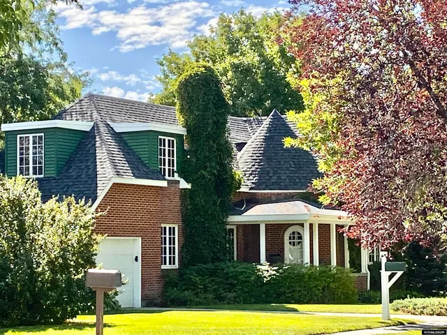 $435,000 | 1300 Coburn Avenue, Worland, WY 82401