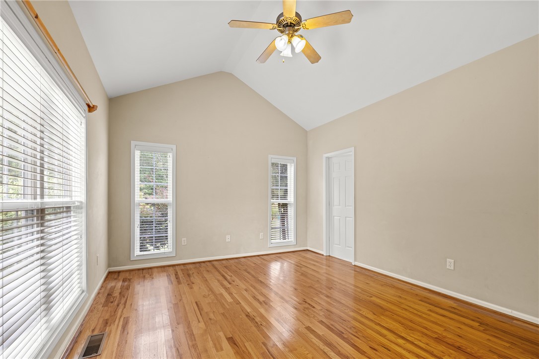 102 Brookstone Way Central, SC 29630 - Photo 16 of 50