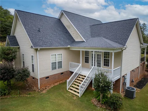 $419,000 | 102 Brookstone Way, Central, SC 29630