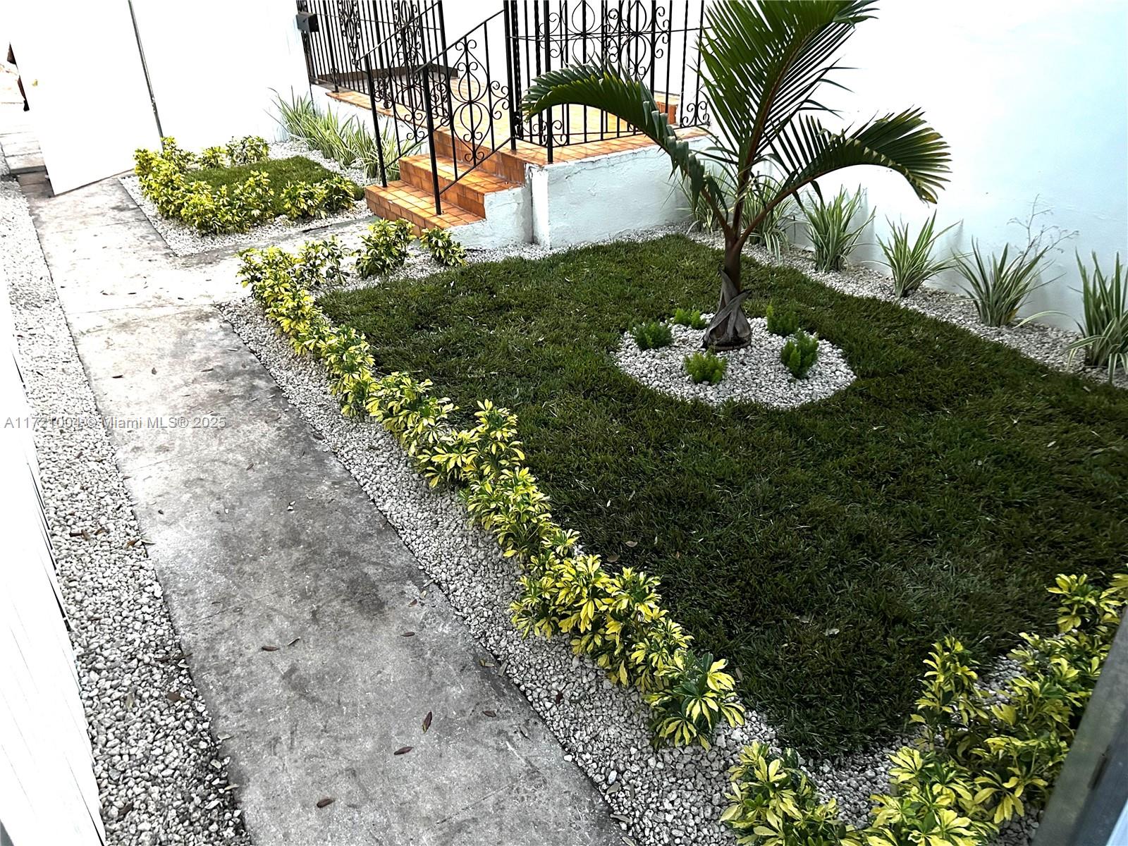 2530 Southwest 16th Terrace, Unit 1 Miami, FL 33145 - Photo 7 of 48