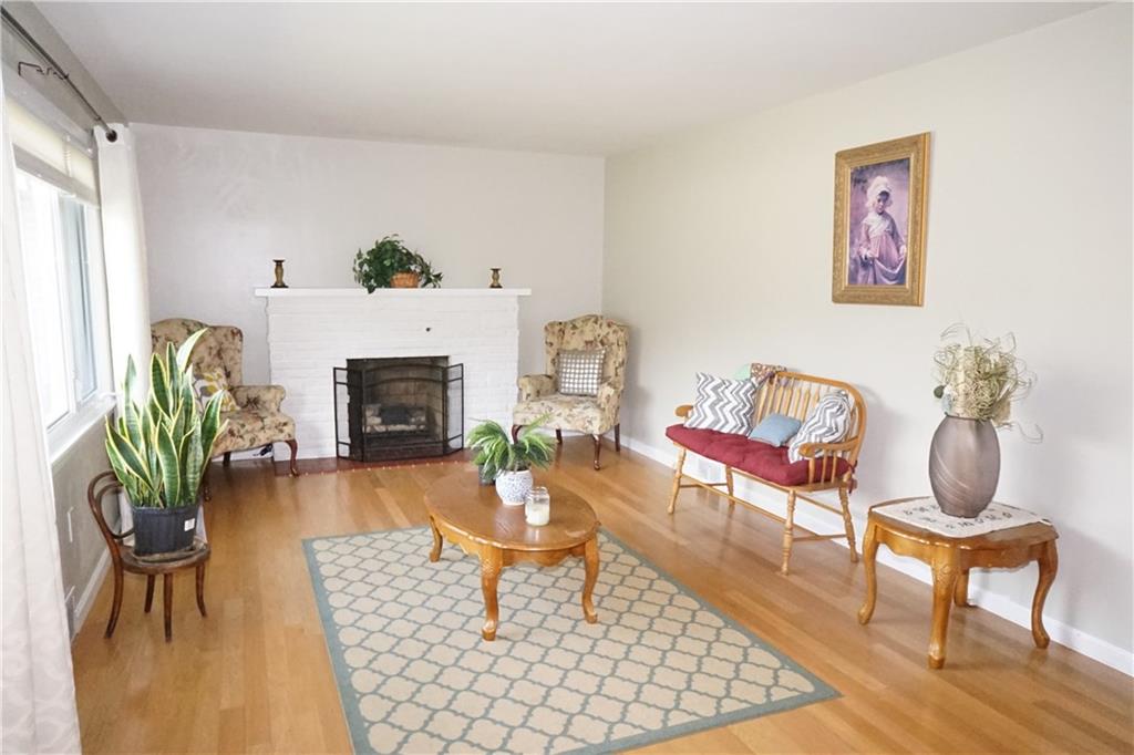 185 Evans City Road Butler, PA 16001 - Photo 3 of 22 Gallery Image 3