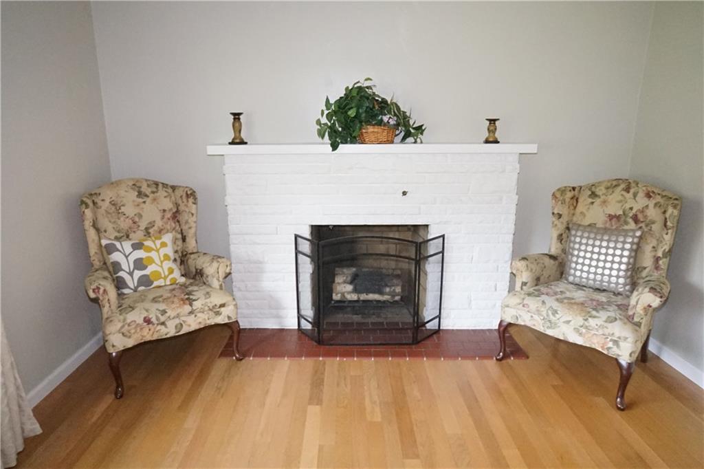 185 Evans City Road Butler, PA 16001 - Photo 4 of 22 Gallery Image 4