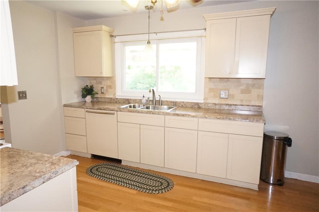 185 Evans City Road Butler, PA 16001 - Photo 7 of 22 Gallery Image 7