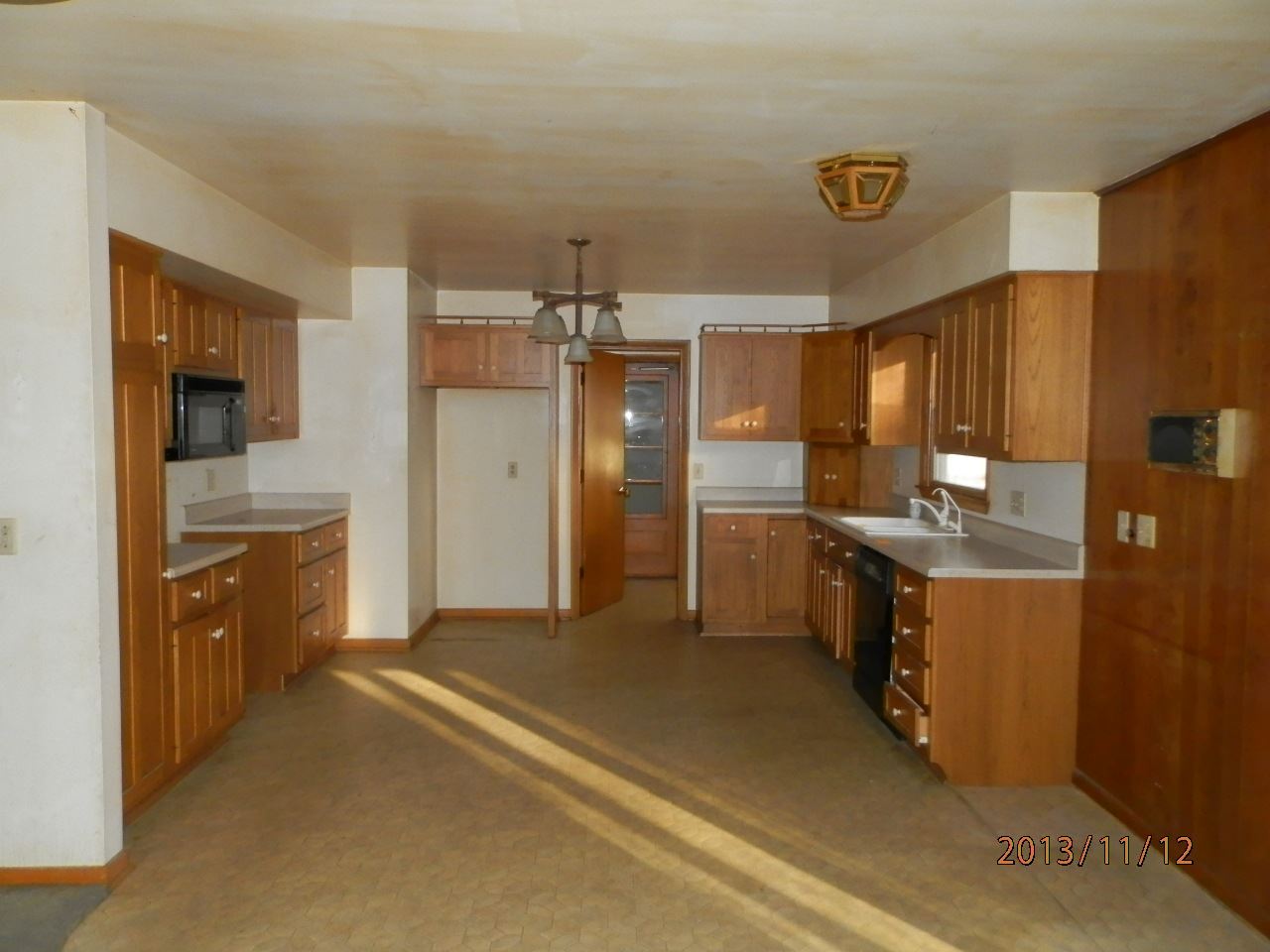 202 Western Avenue Butler, IN 46721 - Photo 8 of 24
