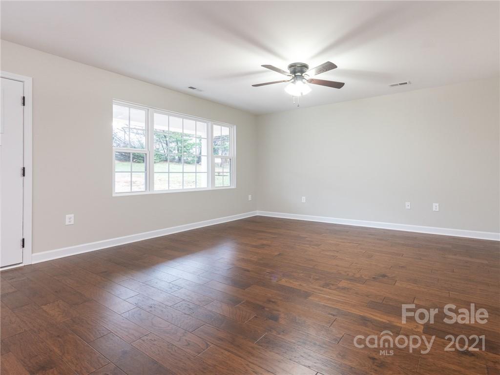 4275 Roberta Road Concord, NC 28027 - Photo 7 of 14 Gallery Image 7