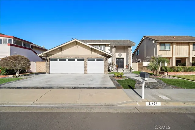 $1,550,000 | 6221 Moonfield Drive, Huntington Beach, CA 92648