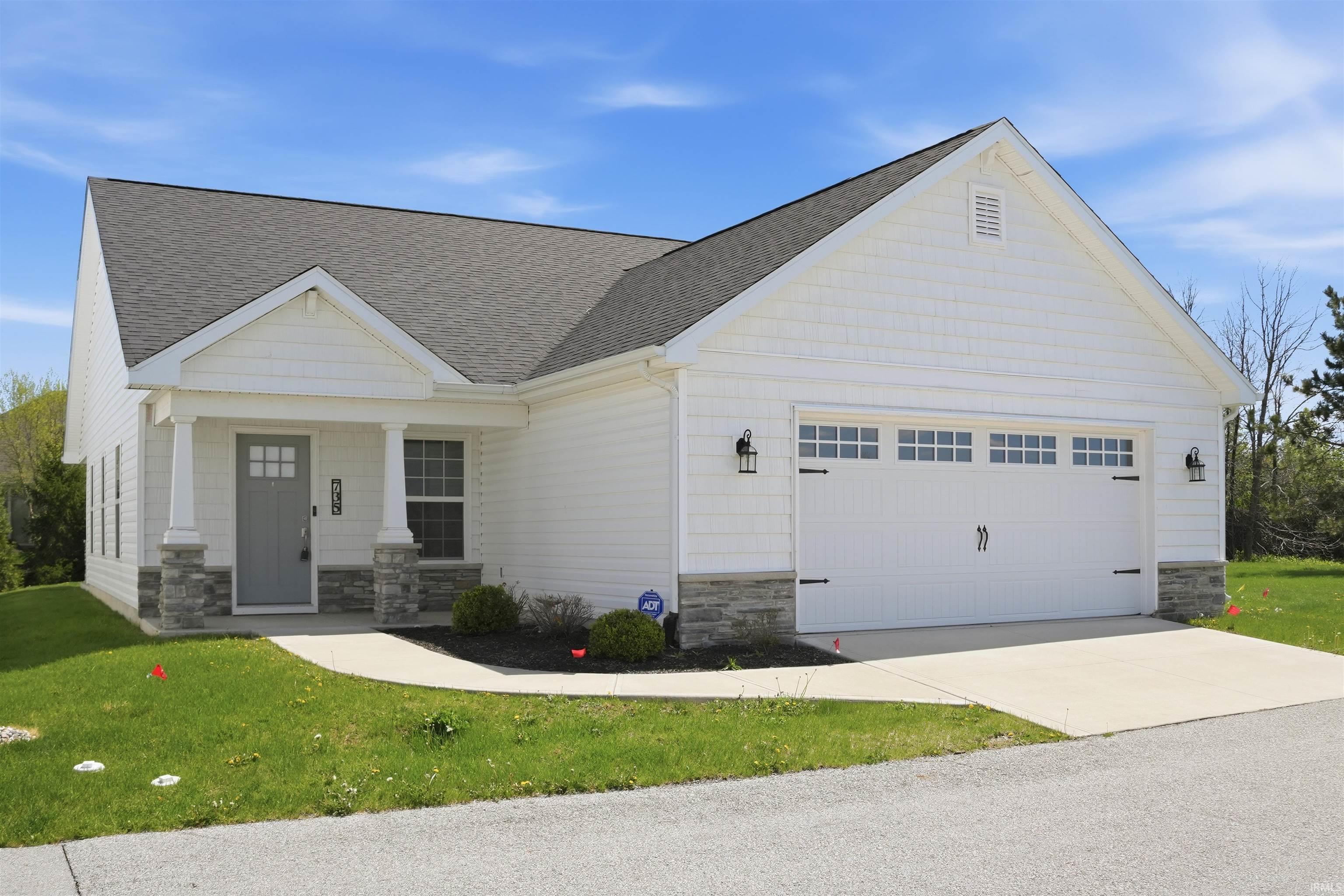 735 West Hamilton Road South Fort Wayne, IN 46814 - Photo 2 of 36