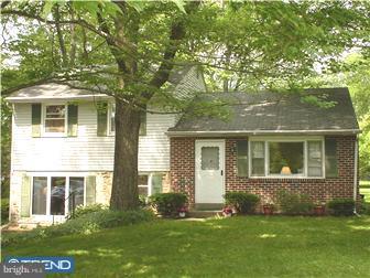 541 Midtown Road Chalfont, PA 18914 - Photo 1 of 10 Exterior Front