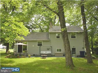 541 Midtown Road Chalfont, PA 18914 - Photo 3 of 10 Exterior Back