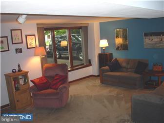 541 Midtown Road Chalfont, PA 18914 - Photo 8 of 10 Family Room