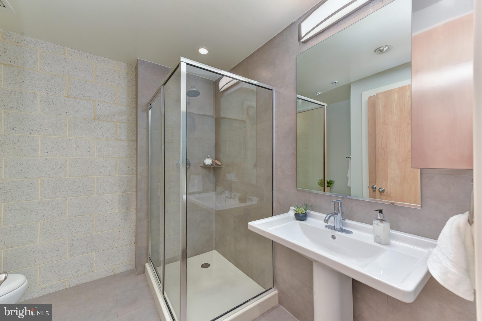 1133 14th Street Northwest, Unit 502 Washington, DC 20005 - Photo 9 of 17