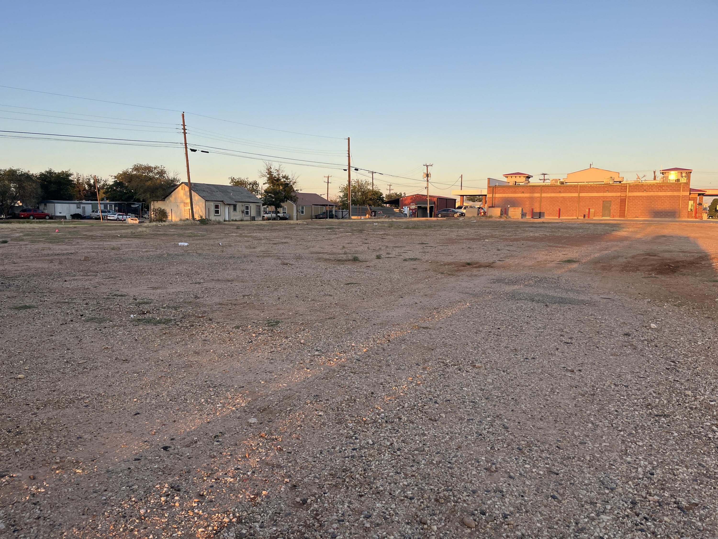 1200 North 4th Street Lamesa, TX 79331 - Photo 5 of 6 a view of a road with an ocean view