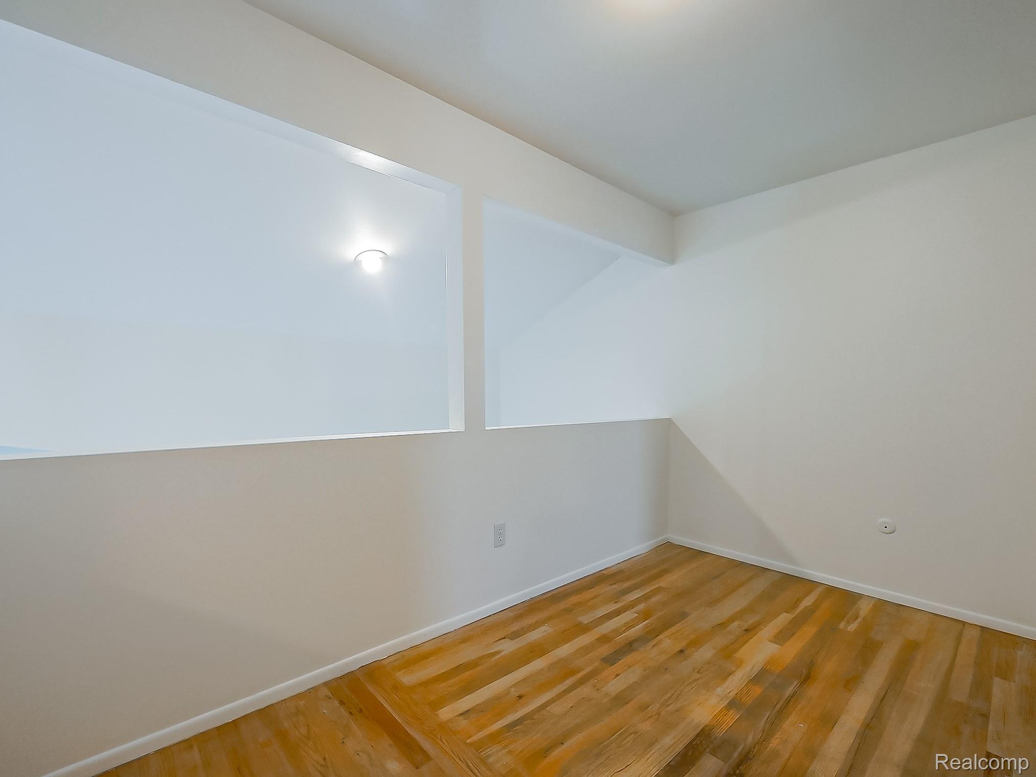 42195 Park Ridge Road Novi, MI 48375 - Photo 19 of 52 Wood-finish flooring