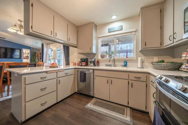 $399,000 | 1070 Dara Court, Redding, CA 96003