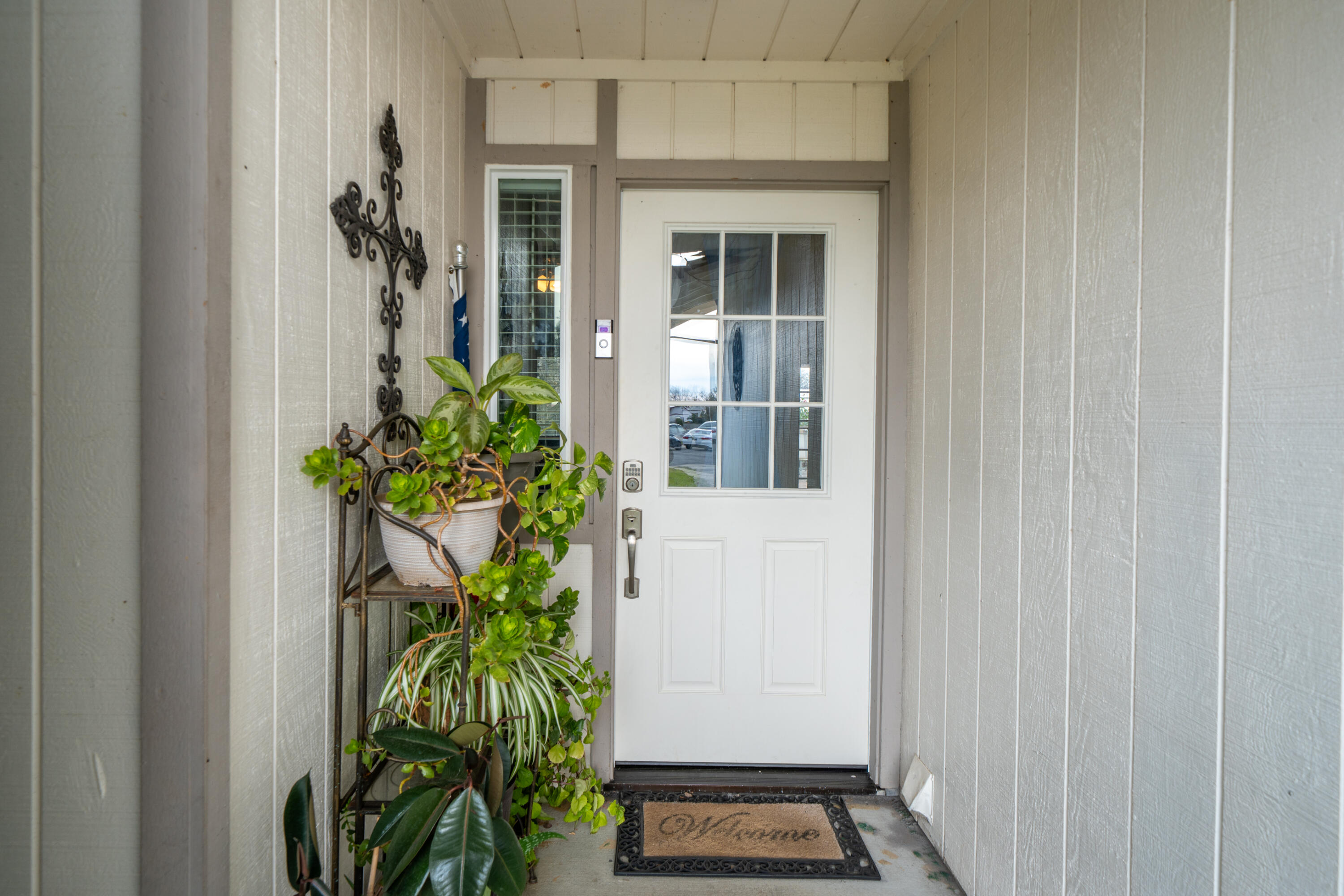 1070 Dara Court Redding, CA 96003 - Photo 2 of 66