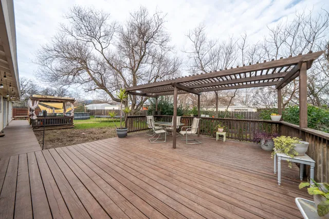 $399,000 | 1070 Dara Court, Redding, CA 96003