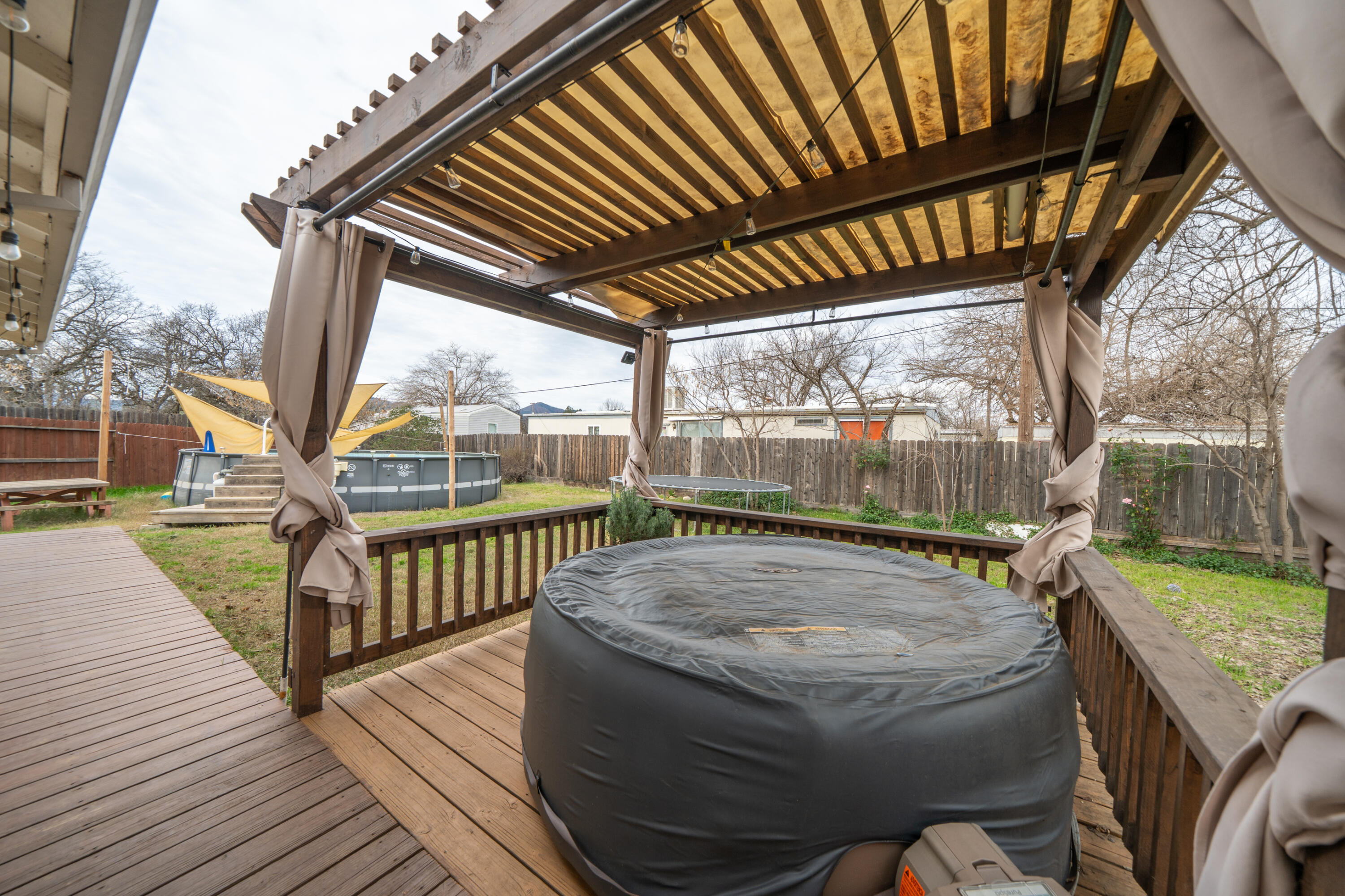 1070 Dara Court Redding, CA 96003 - Photo 38 of 66 1070 Dara Ct-47