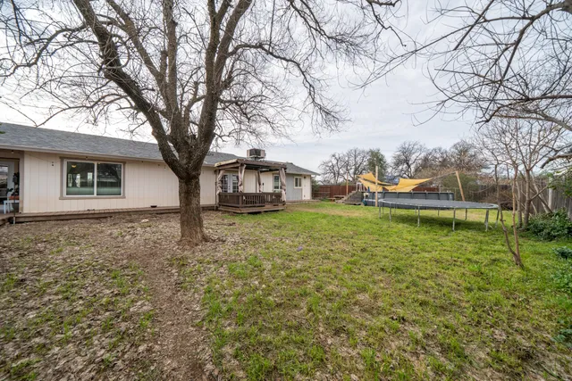 $399,000 | 1070 Dara Court, Redding, CA 96003