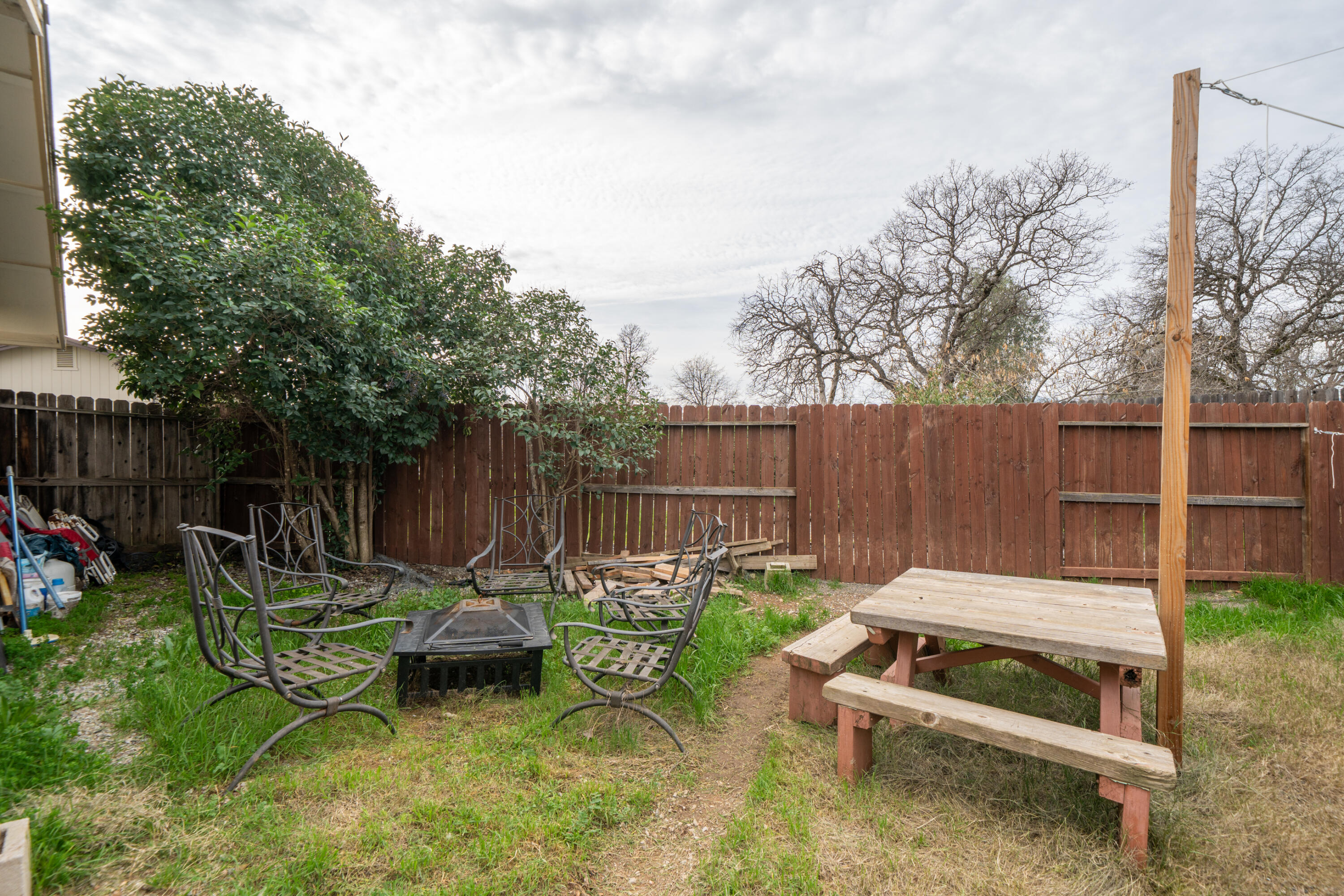 1070 Dara Court Redding, CA 96003 - Photo 45 of 66 1070 Dara Ct-54