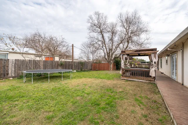 $399,000 | 1070 Dara Court, Redding, CA 96003