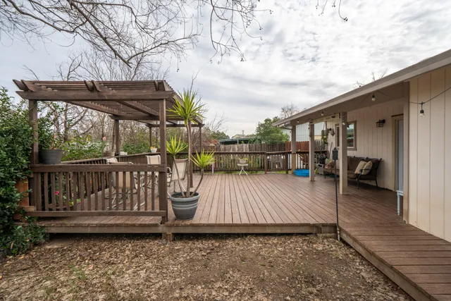 $399,000 | 1070 Dara Court, Redding, CA 96003