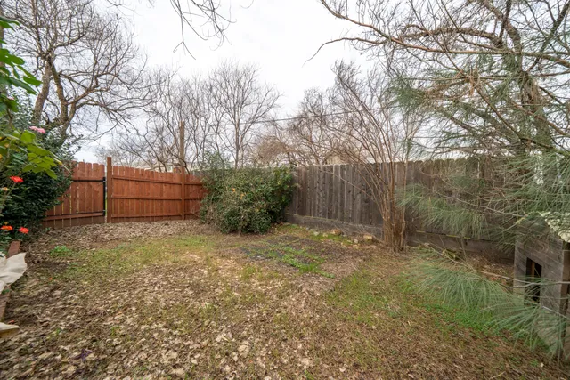 $399,000 | 1070 Dara Court, Redding, CA 96003