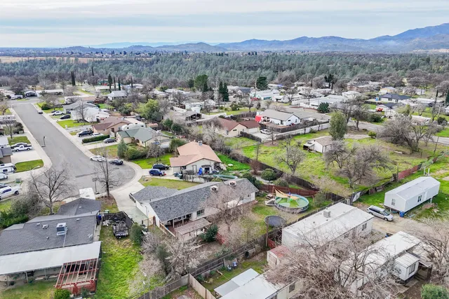 $399,000 | 1070 Dara Court, Redding, CA 96003